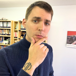 https://deutsch-fit.net/wordpress/wp-content/uploads/2025/04/avatar_henry.png